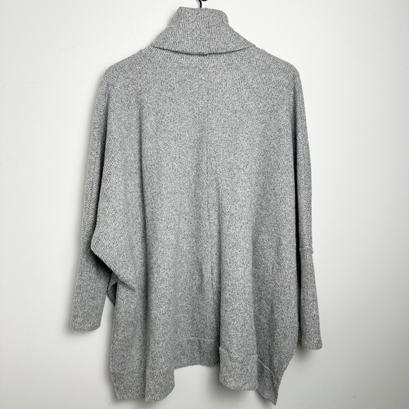 CHERISH TURTLE NECK OVERSIZED SWEATER - Picture 3 of 5